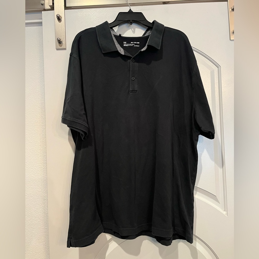 Under Armour Heat Gear loose fitting black polo shirt. GUC!